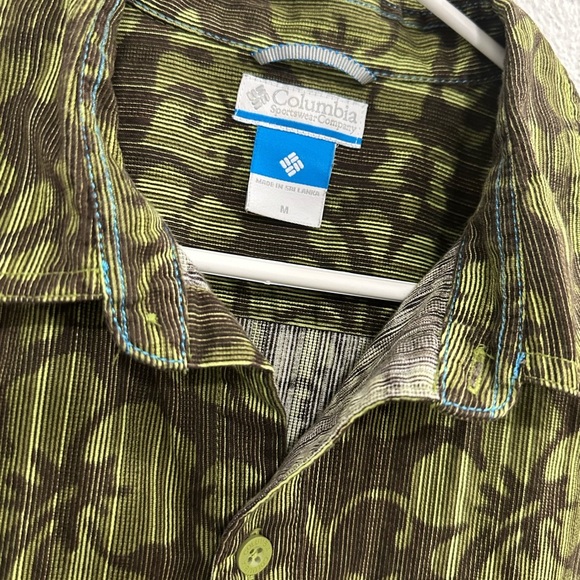 Columbia Shirt Mens Medium Green Corduroy Floral Camp Outdoors Short Sleeve NWOT - Picture 3 of 7